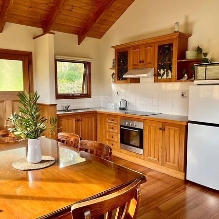 Daysy Hill Country Cottages Port Campbell Bagian luar foto