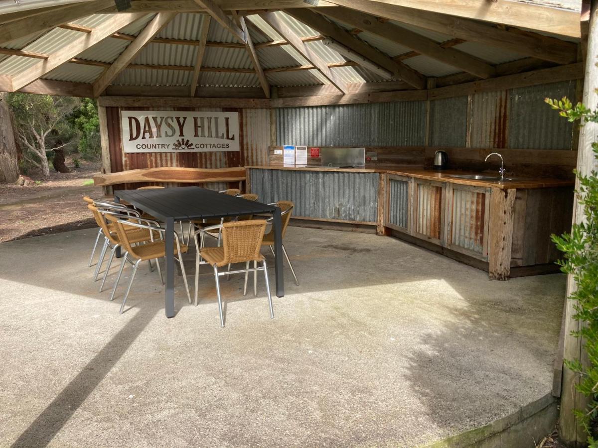 Daysy Hill Country Cottages Port Campbell Bagian luar foto