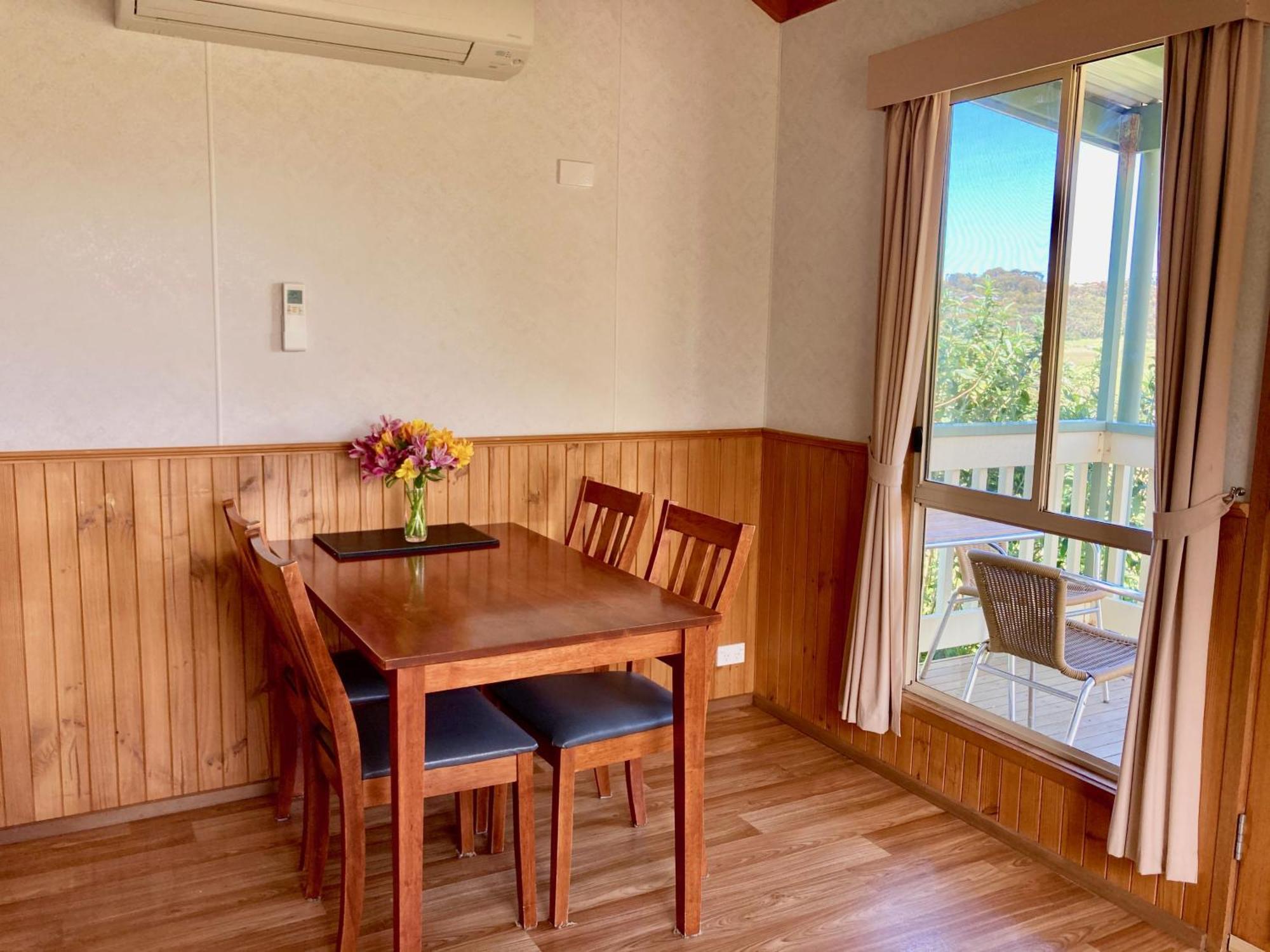 Daysy Hill Country Cottages Port Campbell Ruang foto